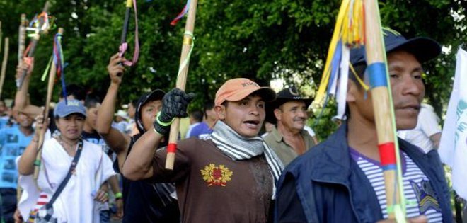 La huelga de los campesinos en Colombia pone fin al bloqueo de carreteras