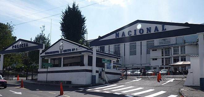 Caso 30-S: Fiscalía convocó a 800 polícias en el regimiento Quito