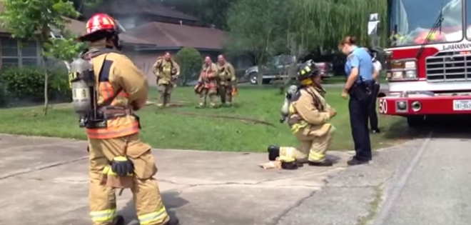 Bombero fingió un incendio para pedirle matrimonio a su novia