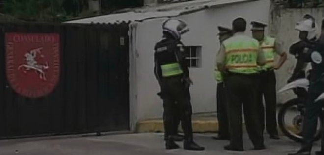 Policía vigila Consulado de Lituania por posible concurrencia de Cléver Jiménez
