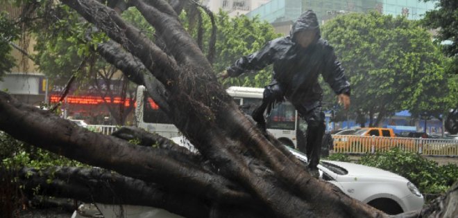 Casi 200.000 afectados por el tifón Kujira en el sur de China