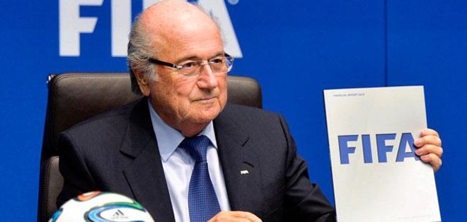 Grandes auspiciantes de la FIFA reclaman renuncia inmediata de Blatter