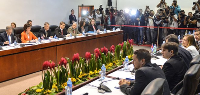 Cuba y EE.UU. dialogan en tono &quot;distendido y productivo&quot; pasos de su deshielo