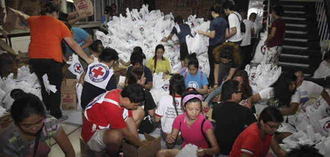 40 Muertos y miles de desplazados en Filipinas a causa del tifón Rammasun