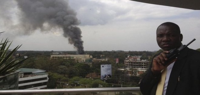 Presidente de Kenia afirma que ya no quedan terroristas en centro comercial