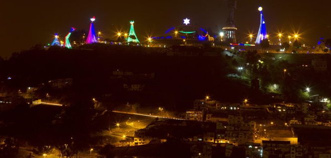 El pesebre gigante ilumina la Navidad en Quito