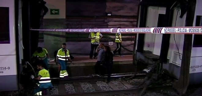 Se descarrila un tren en la estación de Sant Andreu Arenal de Barcelona