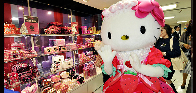Hello Kitty cumple 40 años deleitando a niños y adultos