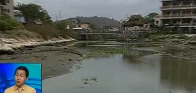 Desbordamiento de estero en Montañita preocupa a comuneros