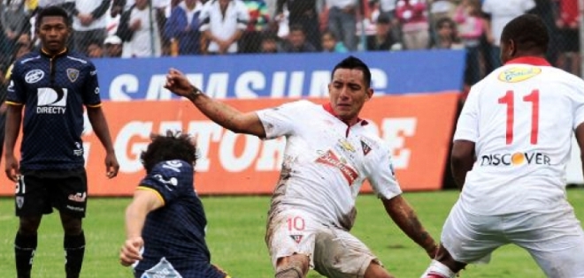 Liga de Quito expone invicto ante líder Independiente