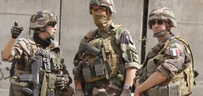 Al menos 145 muertos en combates en Afganistán con apoyo aéreo de la OTAN