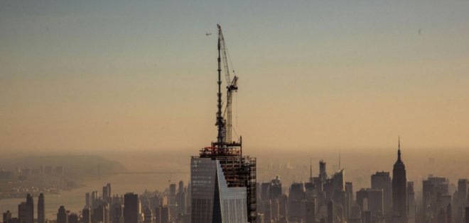 Adolescente burla seguridad del 1WTC y se cuela en &quot;el techo de América&quot;