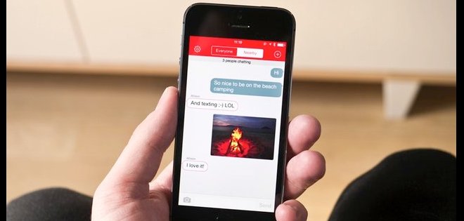 ¿Cómo chatear por un iPhone sin Internet?