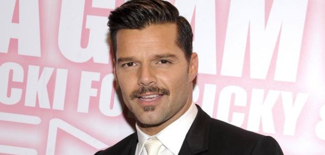 Ricky Martin lanza sitio web para papás