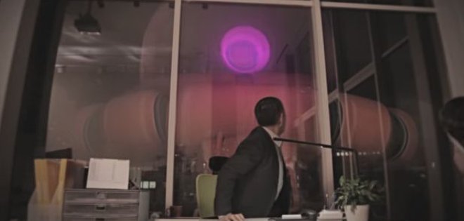 Video de robot gigante en oficina ya es viral en la web