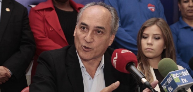 Llega al CNE el primer pedido de revocatoria del mandato de Correa