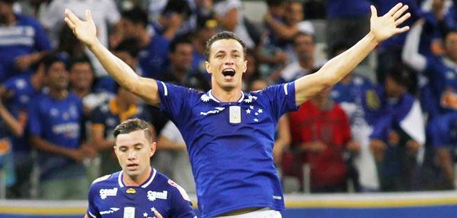 Cruzeiro vence a Mineros y lidera el Grupo 3 de la Copa
