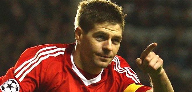 Gerrard se quiebra en mensaje de despedida a la afición del Liverpool