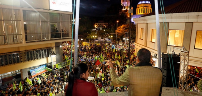 Profesionales y agrupaciones sociales de la Costa redactaron un manifiesto de respaldo al Gobierno