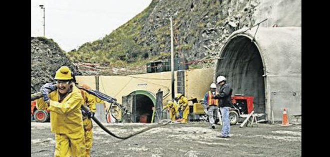 Norberto Odebrecht construirá tuberías para transporte combustible en Ecuador