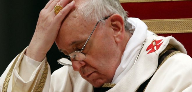 Papa dice que los líderes religiosos deben ser los primeros promotores de paz