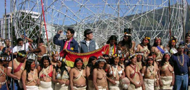 Los Huaoranis, una tribu hoy civilizada que vive en el Yasuní