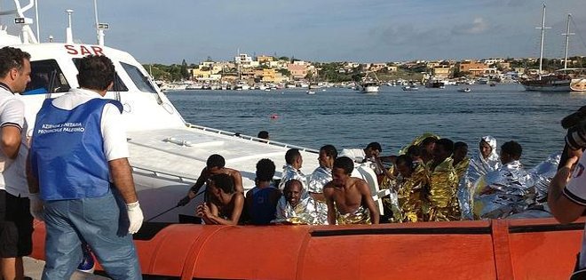 Lampedusa: de 400 personas abordo del barco hay 111 muertos y 155 supervivientes