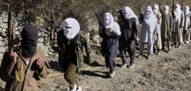 Entre 80 y 100 muertos, 12 de ellos decapitados, en una ofensiva talibán en Afganistán