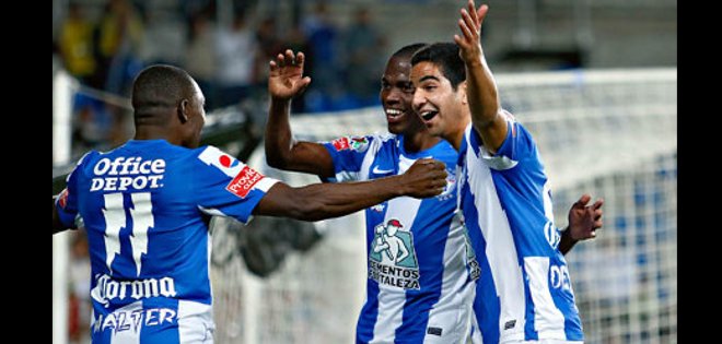 Ayoví y Valencia le dieron el triunfo al Pachuca