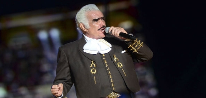 Harrison Ford y Vicente Fernández están fuera de peligro