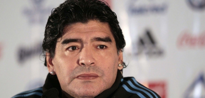 Maradona acusa a presidente de la FIFA, Gianni Fantino, de traidor