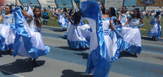 Pregón abre las fiestas julianas y da la bienvenida al Papa