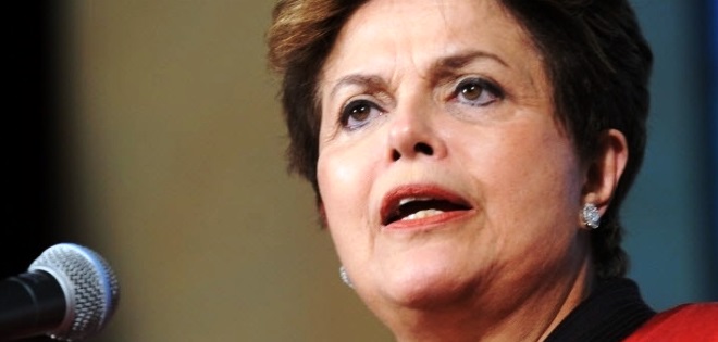 Rousseff dice que Brasil está en el camino apropiado hacia Mundial