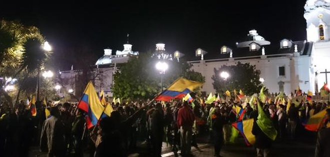 Simpatizantes del Gobierno mostraron su apoyo desde la Plaza Grande