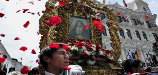 Historia De La Virgen Dolorosa Que Reúne A Quito Cada Abril