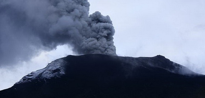 Baños de Agua Santa al pie del volcán Tungurahua
