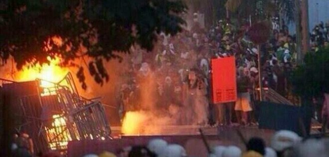 Al menos un muerto en Río de Janeiro en los disturbios tras la derrota de Brasil