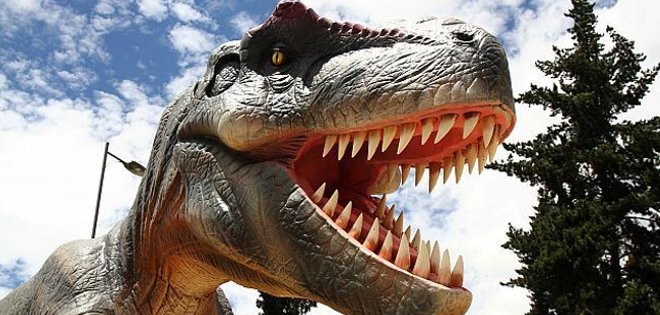 Exhibición de “Dinosaurios” se toma el Malecón Simón Bolívar