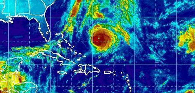 Gonzalo impactará hoy en islas Bermudas con vientos de 215 km por hora