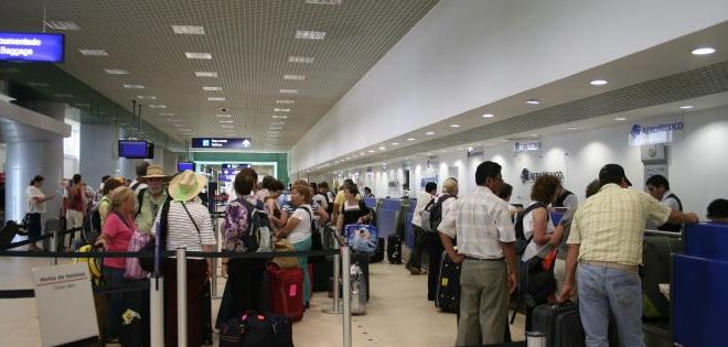 Mexicanos con visa de EEUU podrán viajar a Canadá sin tramitar permiso