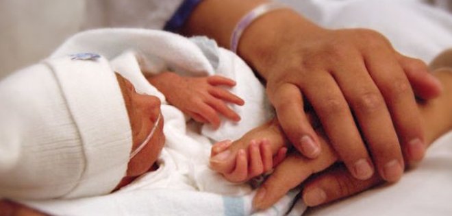 Mujer denunció el supuesto secuestro de su hija recién nacida