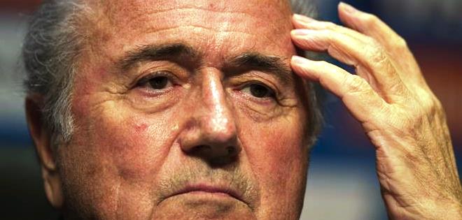 Asociación Holandesa pide que Blatter no continúe en la FIFA