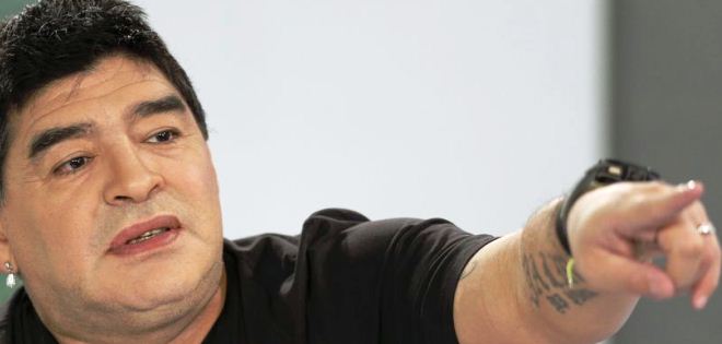 Diego Maradona jugará &quot;partido por la paz&quot; en Colombia