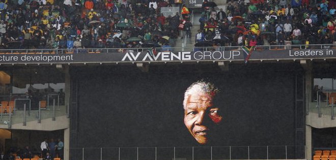 Concluye la ceremonia religiosa en honor a Nelson Mandela