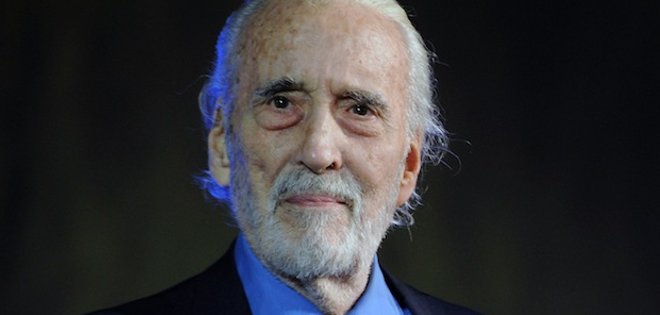 Murió Christopher Lee, célebre por sus papeles de Drácula, Saruman y Dooku