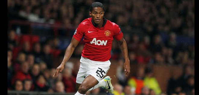 Antonio Valencia jugó su partido 200 en la Premier League