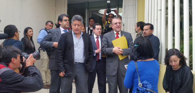 Se ratifica posesión de César Montaño como rector de Universidad Andina