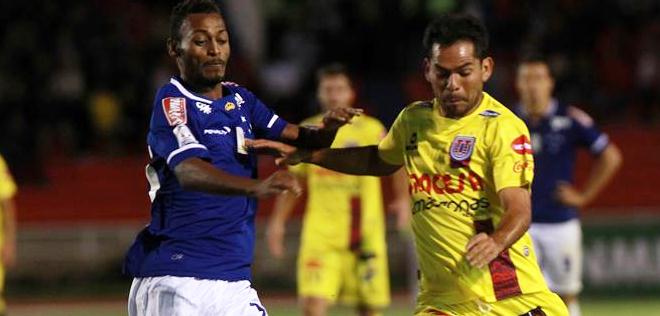 Cruzeiro se lleva un punto de Sucre en partido gris ante Universitario