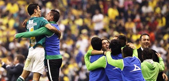 León derrota al América y levanta el título del Apertura 2013