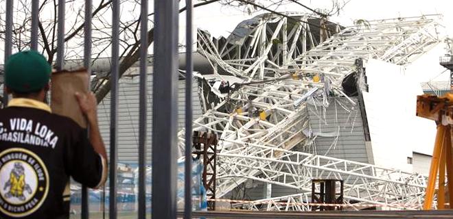 Ronaldo preocupado por las víctimas en estadio de Corinthians